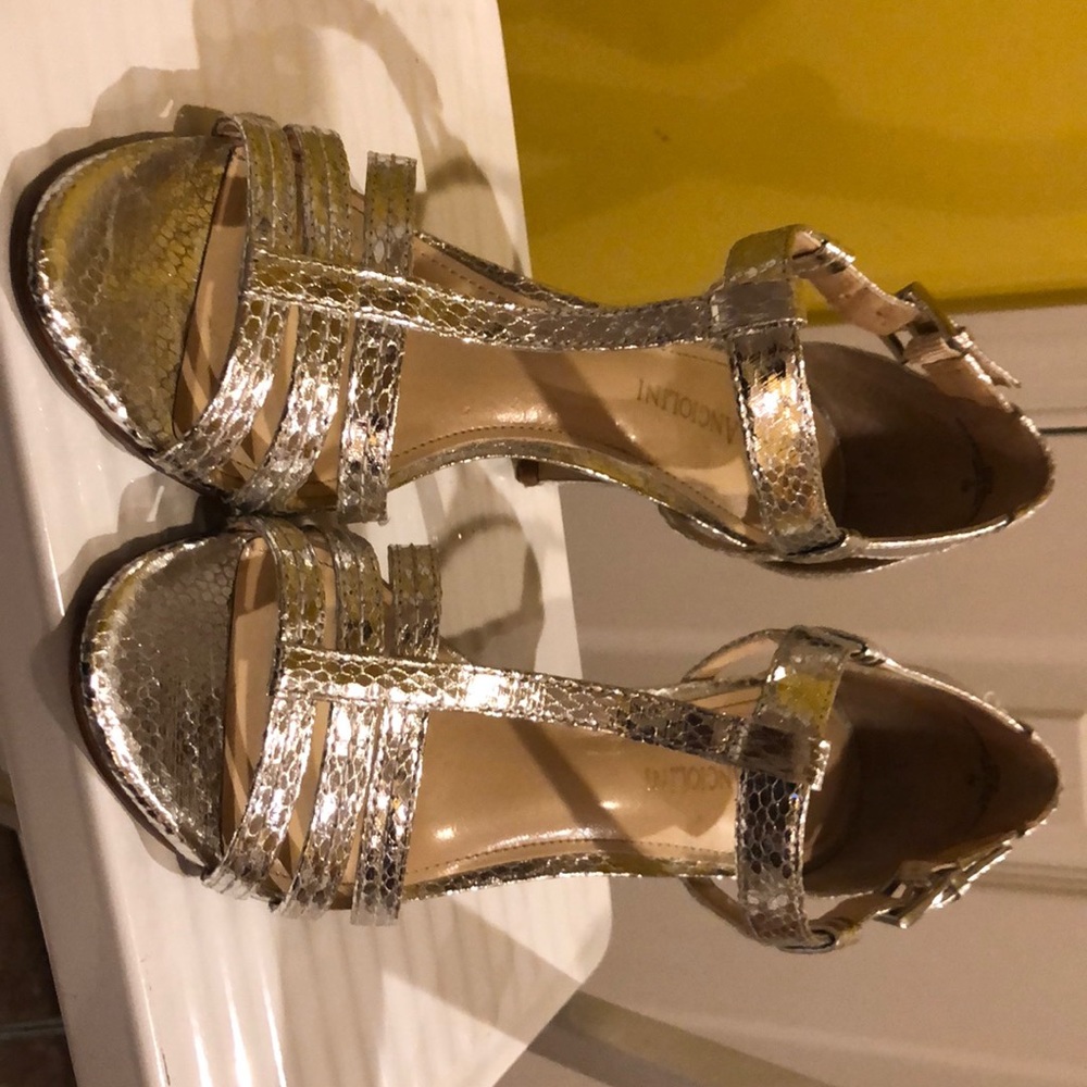 ENZO ANGIOLINI  Silver 2” High Heel